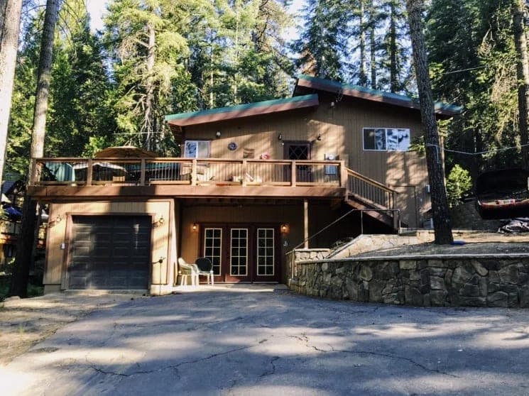 Erik and Donna Thoennes — Cabin 140, photo 2