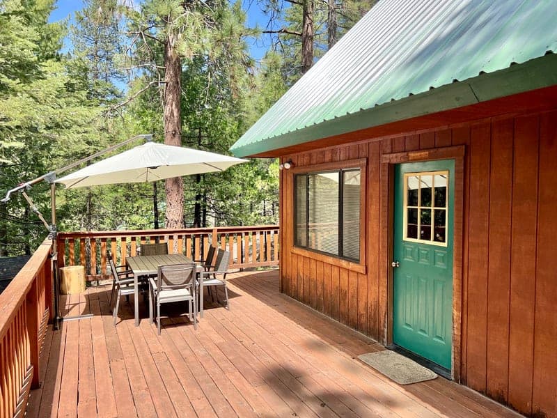 Nathan & Jocey Pearsey — Cabin 84, photo 4