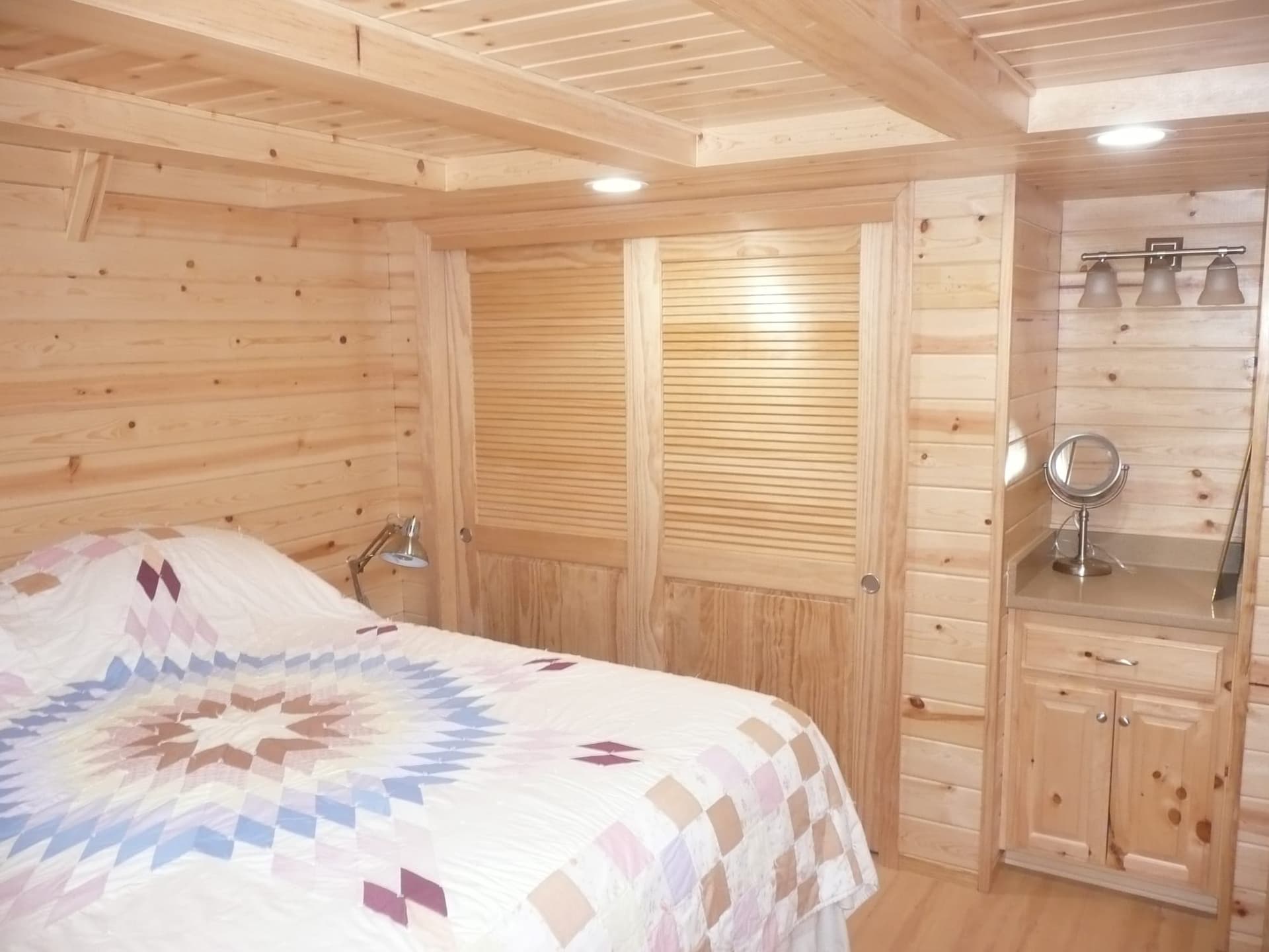 Karen & Gerard Martinez — Cabin 325, photo 3