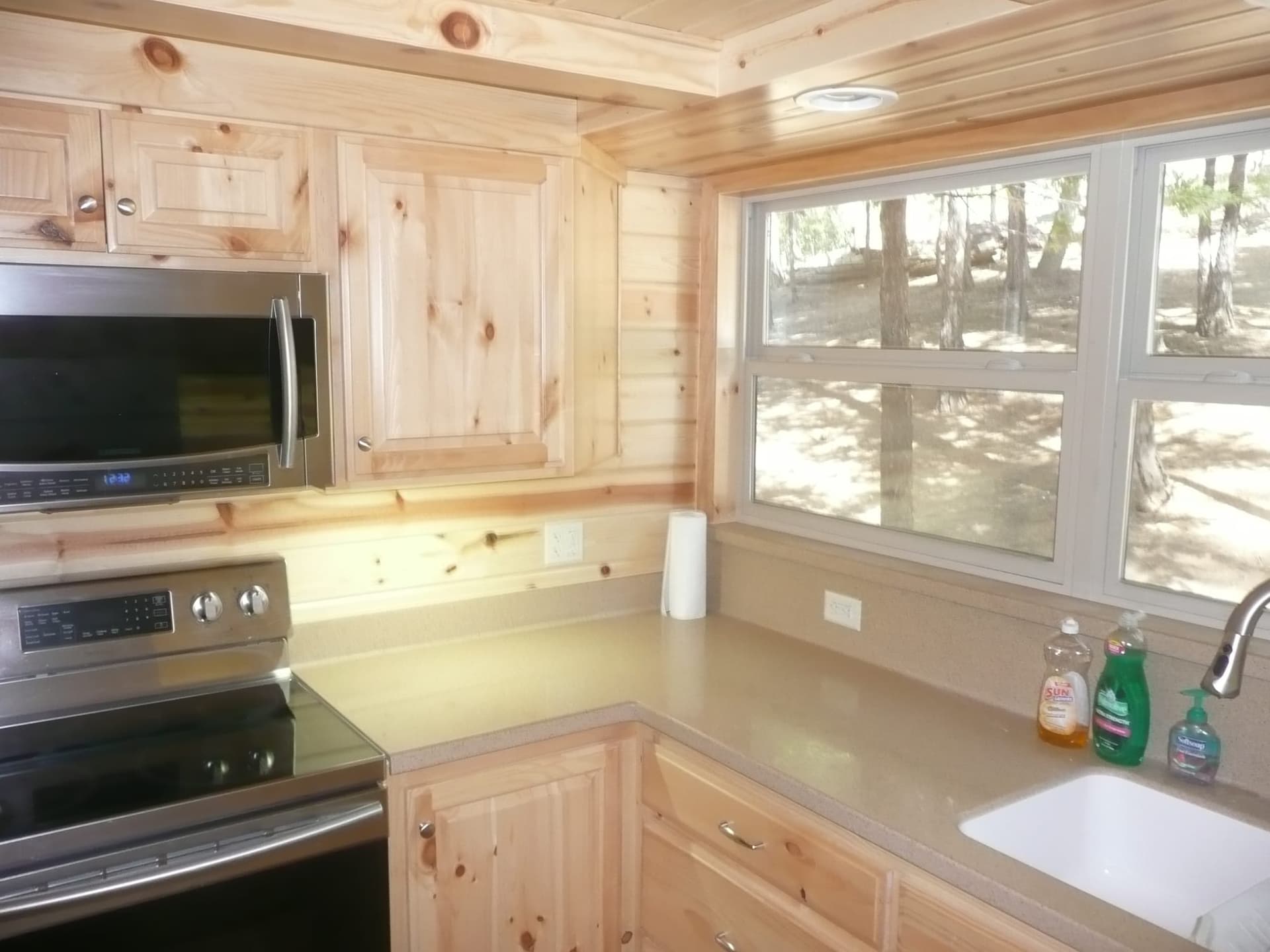Karen & Gerard Martinez — Cabin 325, photo 4